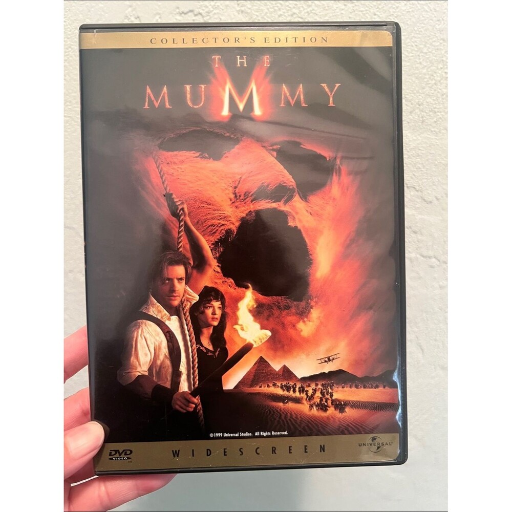 Universal Black and Orange The Mummy Art Poster Style Cover